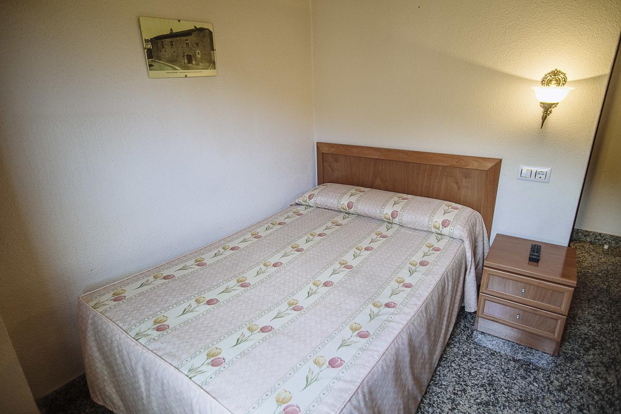 Hostal Plaza Ciudad-Rodrigo Szoba fotó